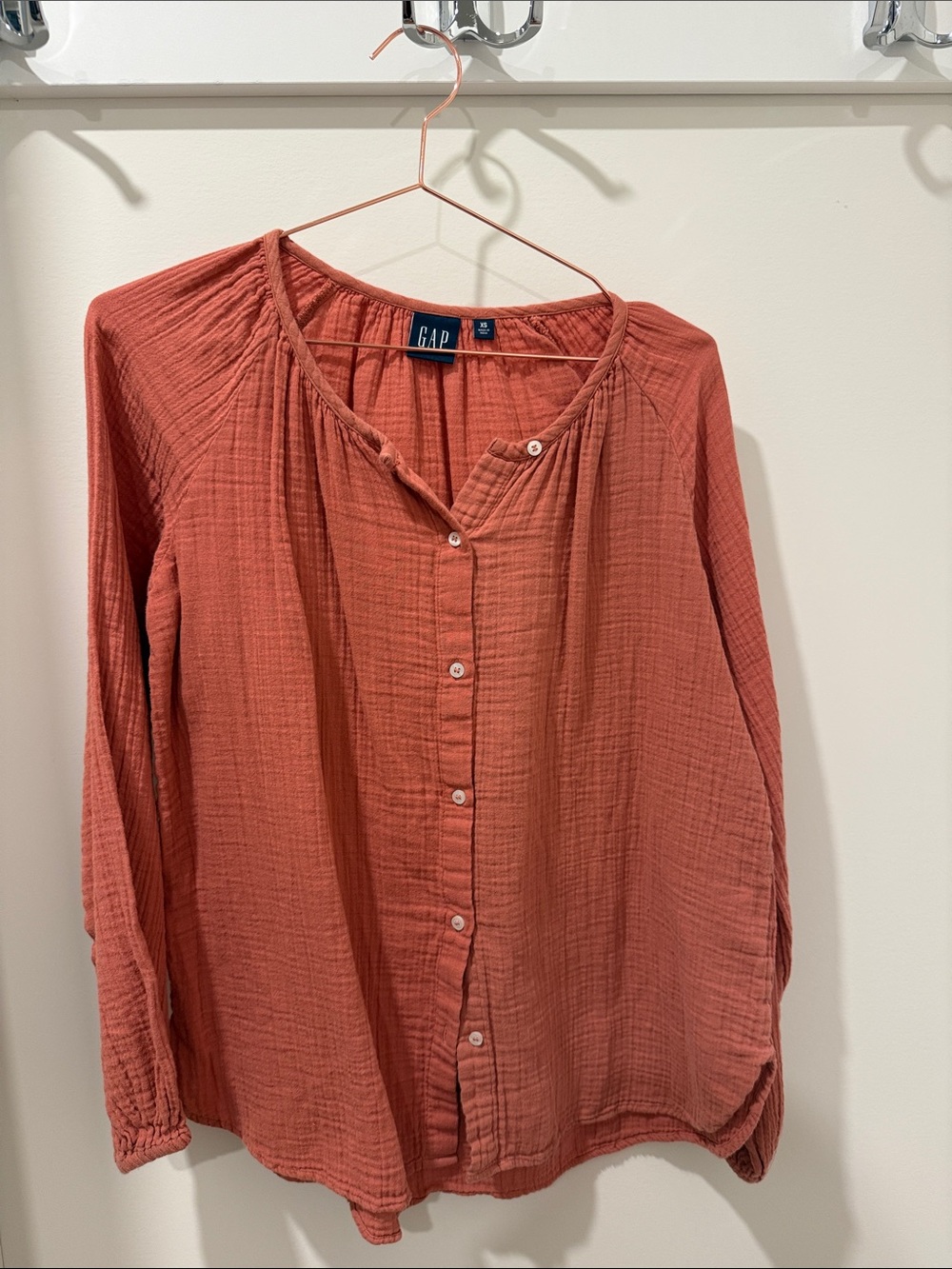 GAP Crinkled Button-Front Blouse in Terracotta Rust